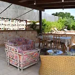 Trulli Annina Con Piscina 펜션