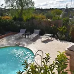 Trulli Annina Con Piscina 로코로톤도