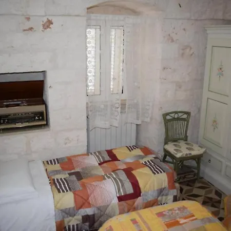 Trulli Annina Con Piscina Nyaraló *