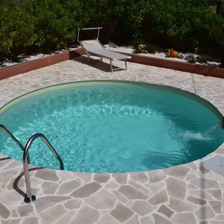 Trulli Annina Con Piscina