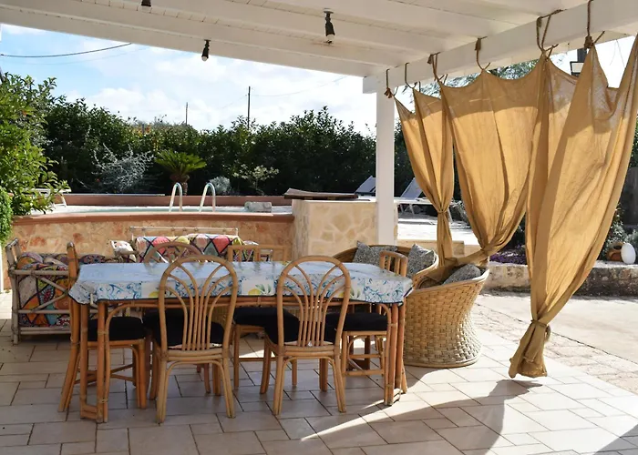 Trulli Annina Con Piscina Ferienhaus