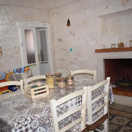 Ferienhaus Trulli Annina *