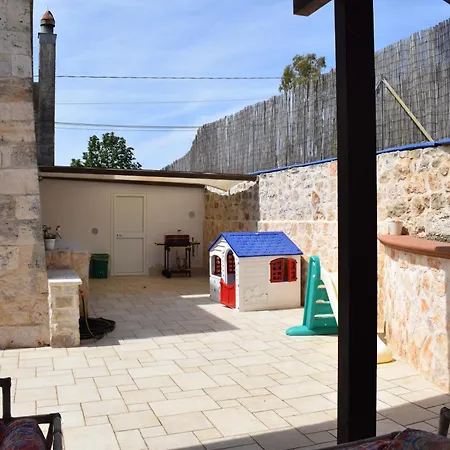 Trulli Annina *